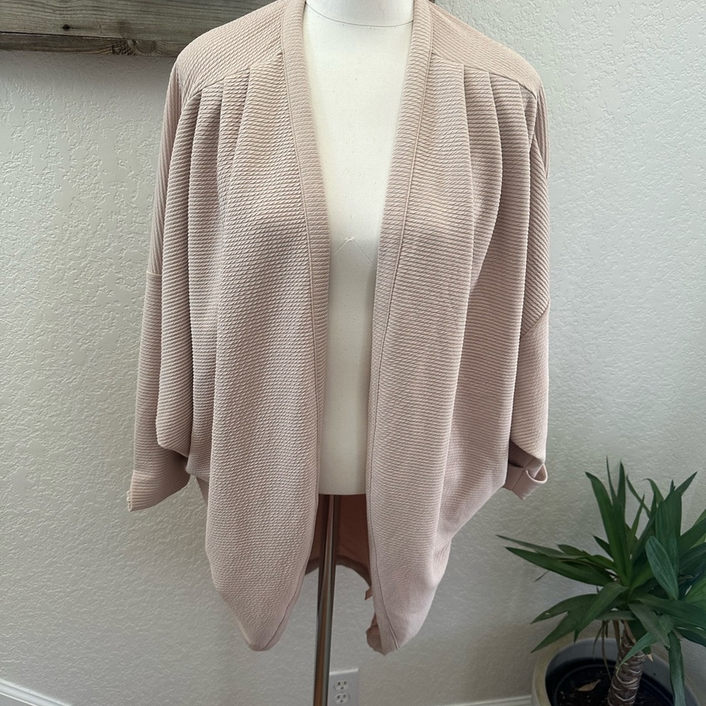 Lucy cream Beige Women's cocoon cover up shrug cardigan size Large
